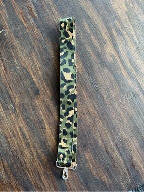 Cheetah -Print Crossbody Strap in Green/Tan/Black